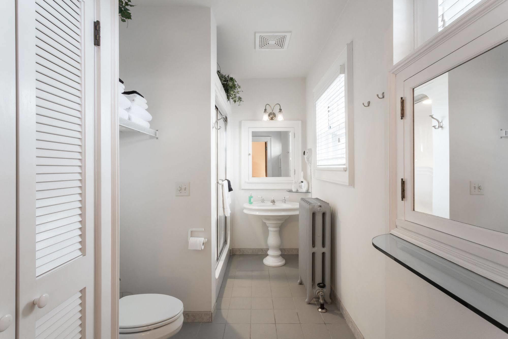Stewart Inn Wausau Luaran gambar